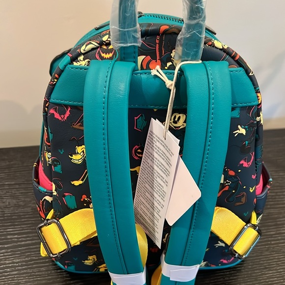 Disney Parks Halloween loungefly bag - Picture 4 of 4